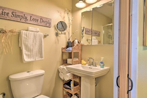 Cozy Mona Lisa Villa - Near Downtown Hot Springs - image 12