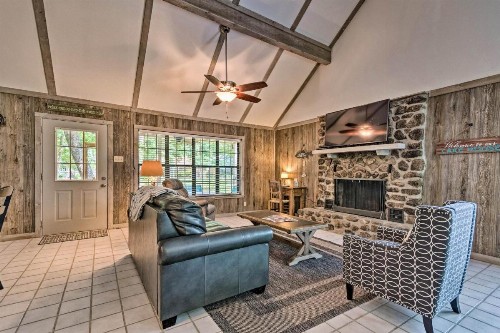 Hot Springs Home on Lake Hamilton with BBQ and 2 Kayaks