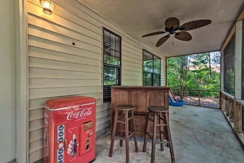 Hot Springs Home on Lake Hamilton with BBQ and 2 Kayaks - image 6