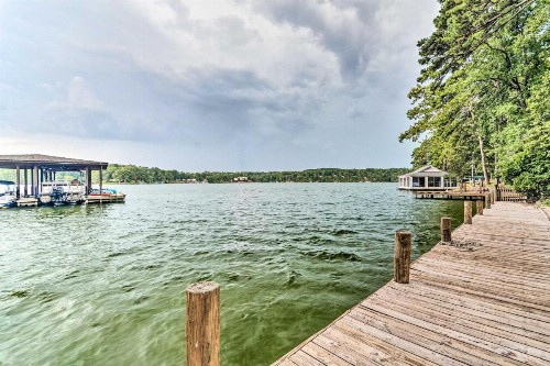 Lake Hamilton Home 5 Min to Oaklawn Race Track! - image 6