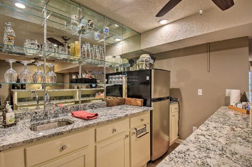 Hot Springs Home on Lake with Private Boat Dock! - image 11