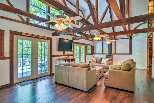 Mallards Rest Waterfront Hot Springs Home! - image 2