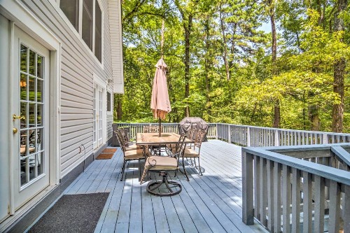 Mallards Rest Waterfront Hot Springs Home! - image 6