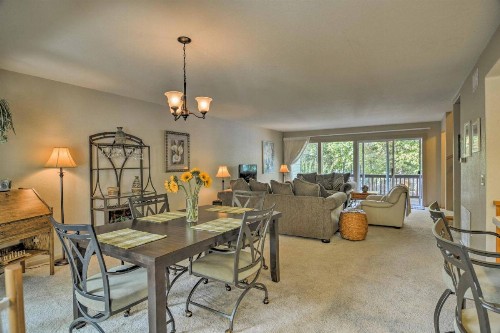 Private Lakefront Townhome in Hot Springs Village! - image 10
