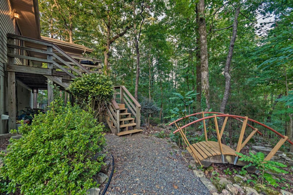 Hot Springs Village Home Walk to Lake and Golf - image 6