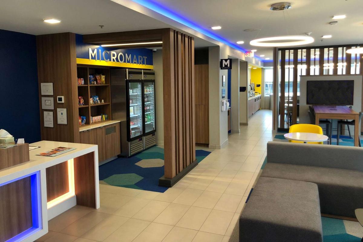 Microtel Inn & Suites by Wyndham Hot Springs - image 6