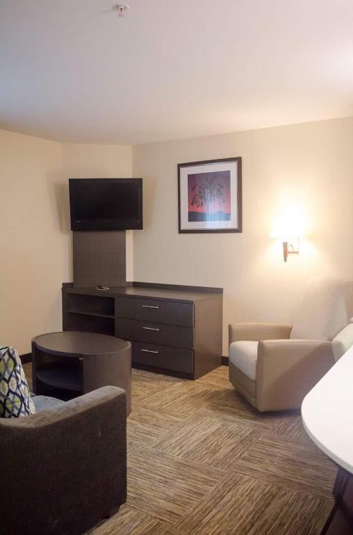 Candlewood Suites Houston Medical Center - image 3