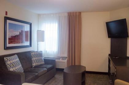 Candlewood Suites Houston Medical Center - image 6