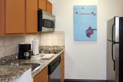 Hyatt House Houston Galleria - image 9