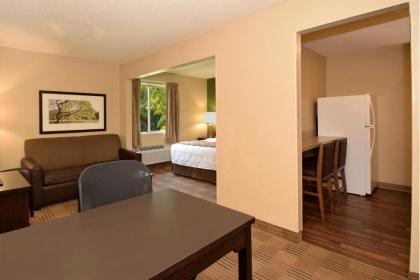 Extended Stay America Suites - Houston - I-45 North - image 8