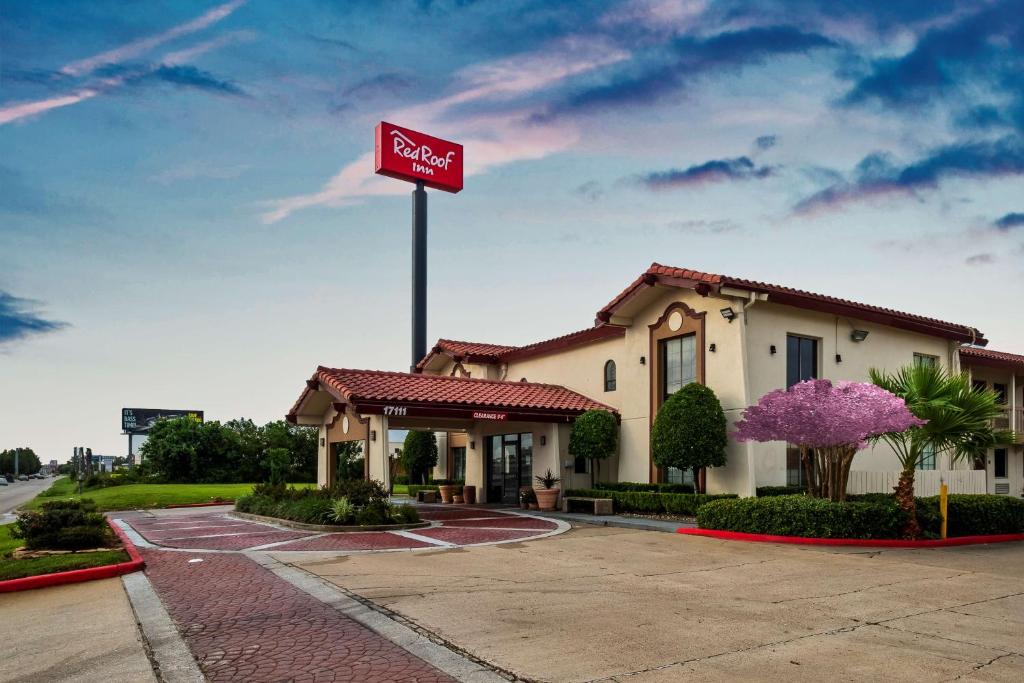 Red Roof Inn Houston North - FM1960 & I-45 - main image