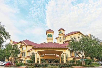 La Quinta by Wyndham Houston Galleria Area - image 12