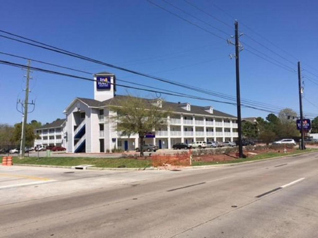 InTown Suites Extended Stay Houston/Stuebner Airline Rd - main image