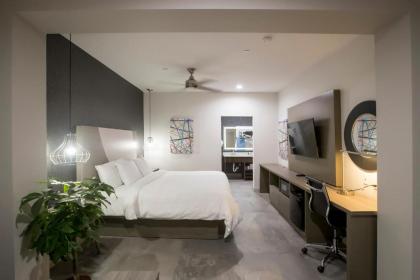 House Hotel - image 10