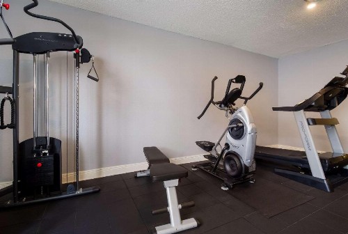 Quality Inn - image 19