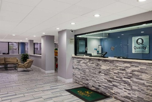 Quality Inn - image 8