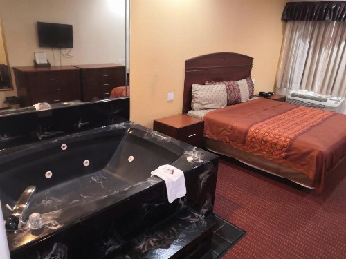 Scottish Inn & Suites IAH West - image 36