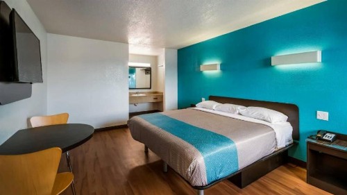 Motel 6 Houston TX FM 1960 Bammel - image 13