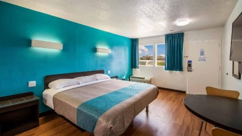 Motel 6 Houston TX FM 1960 Bammel - image 8