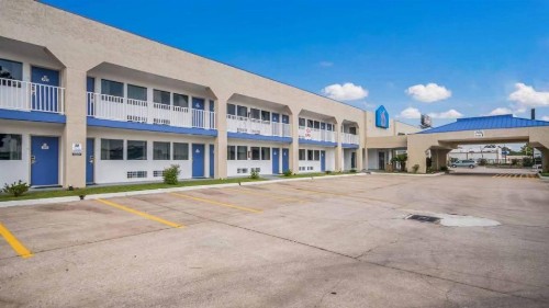 Motel 6 Houston TX FM 1960 Bammel - image 9