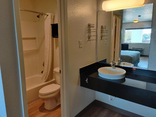 Red Roof Inn Houston - Jersey Village - image 26