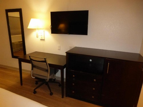 Red Roof Inn Houston - Jersey Village - image 30