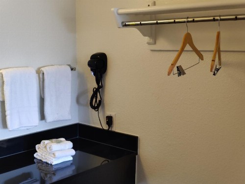 Red Roof Inn Houston - Jersey Village - image 5