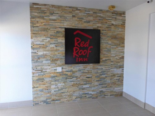 Red Roof Inn Houston - Jersey Village - image 7