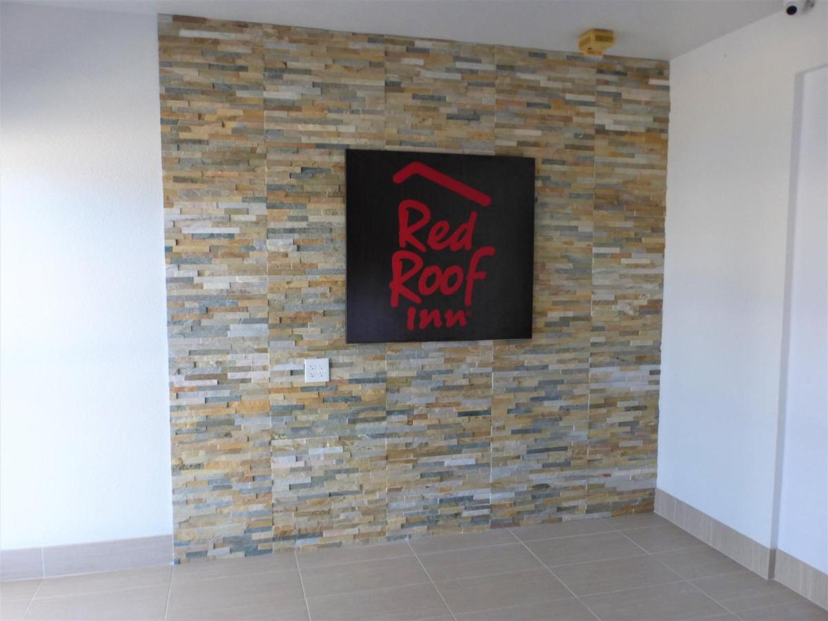 Red Roof Inn Houston - Jersey Village - image 7