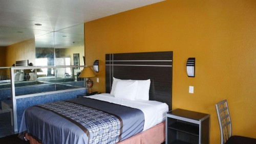 Motel 6 Houston TX – Willowbrook Mall - image 17