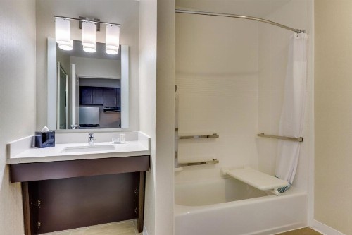 TownePlace Suites Houston I-10 East - image 10