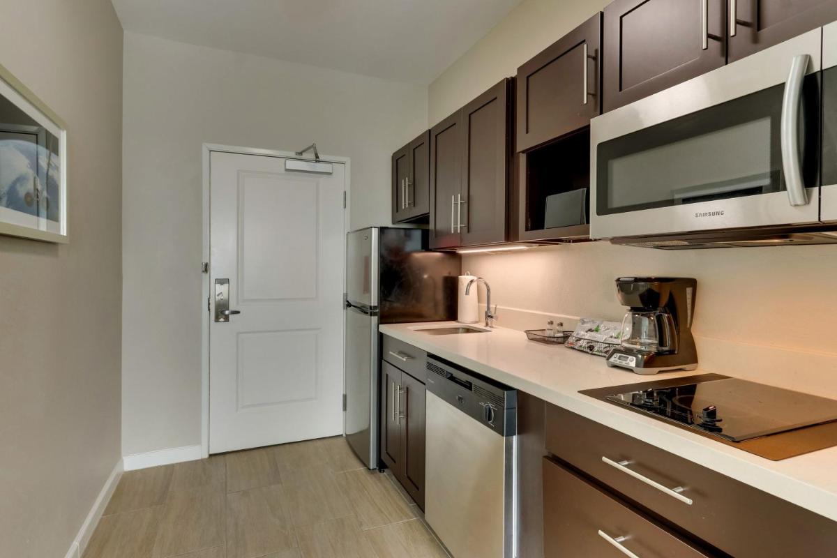 TownePlace Suites Houston I-10 East - image 2