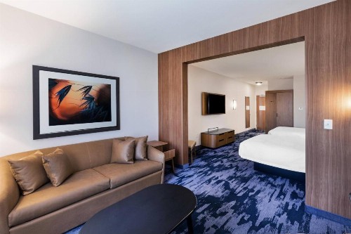 Fairfield Inn & Suites Houston Memorial City Area - image 13