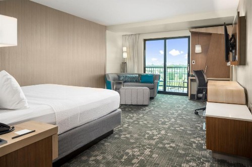 Courtyard by Marriott Houston Northeast - image 12