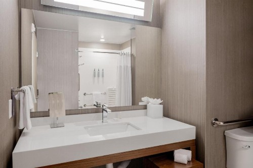 Courtyard by Marriott Houston Northeast - image 22