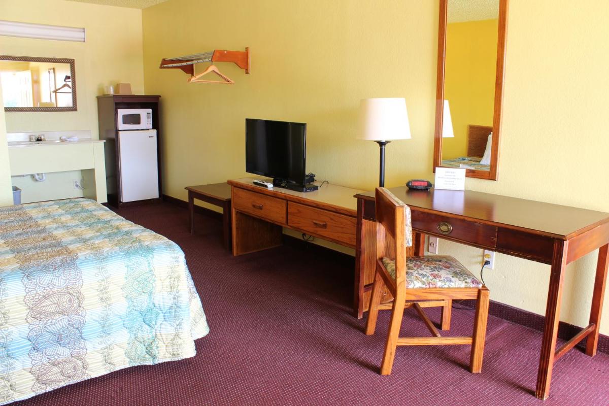 WestWorld Country Inn - image 4