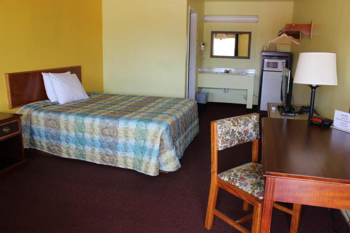 WestWorld Country Inn - image 6