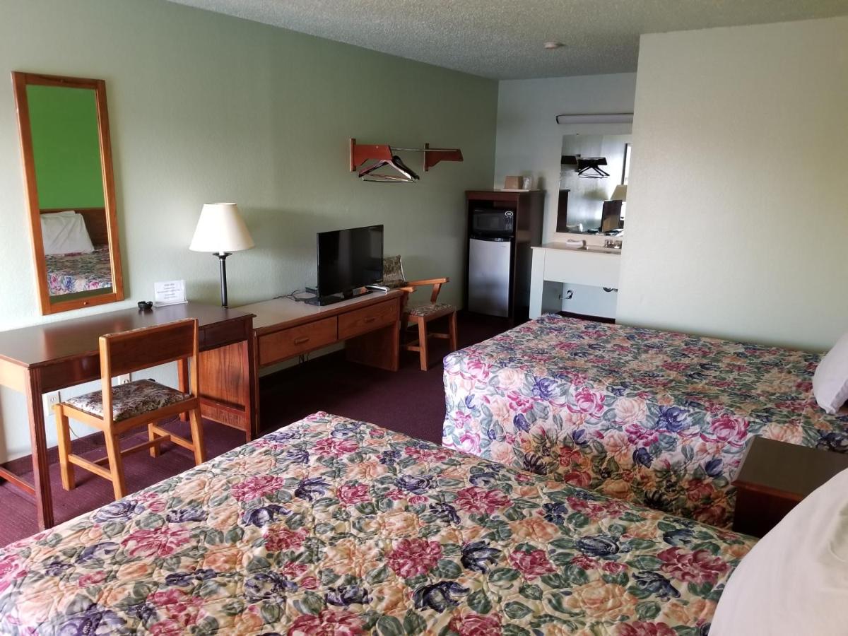 WestWorld Country Inn - image 7