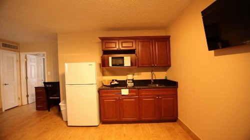 Inn on the Gulf - image 37