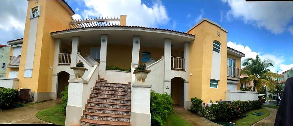 Mariposa Beach House - image 4