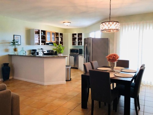 Mariposa Beach House - image 7