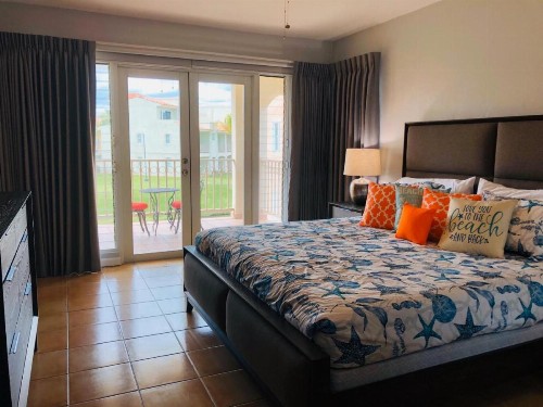 Mariposa Beach House - image 8