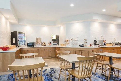 Fairfield Inn & Suites Houston Humble - image 8