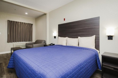 Winchester Inn and Suites Humble/IAH/North Houston - image 2