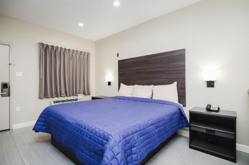 Winchester Inn and Suites Humble/IAH/North Houston - image 42