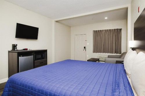 Winchester Inn and Suites Humble/IAH/North Houston - image 8