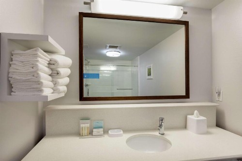 Hampton Inn Houston/Humble-Airport Area - image 27