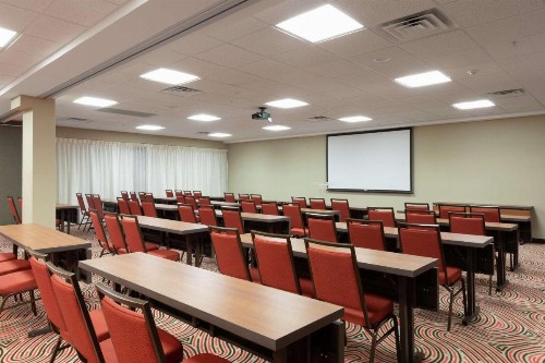 Hampton Inn Houston/Humble-Airport Area - image 6