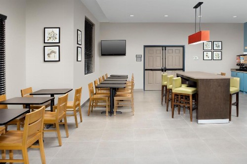 Country Inn & Suites by Radisson Houston Intercontinental Airport East TX - image 24