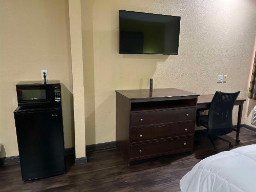 Super 8 by Wyndham Intercontinental Houston TX - image 26